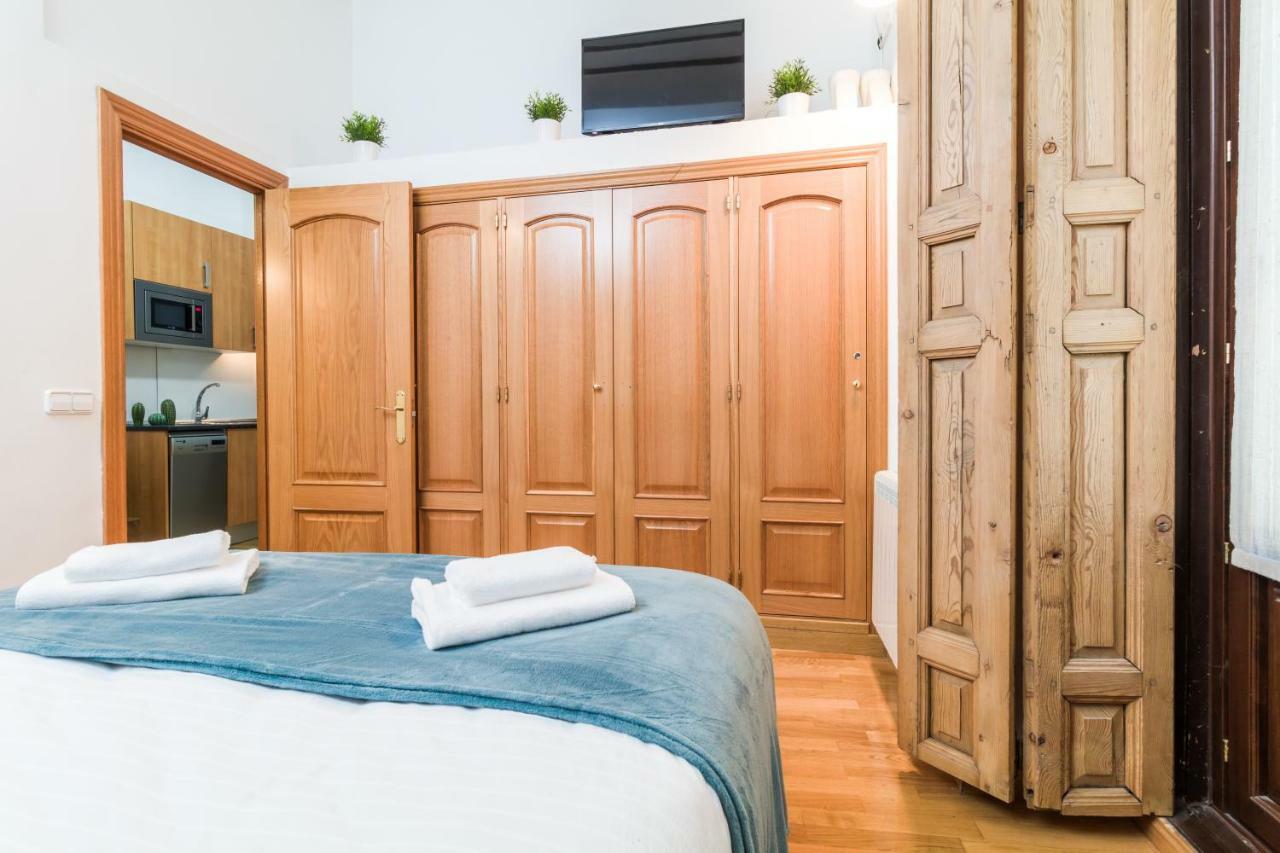 Pyr Select Plaza Mayor II Y III Apartment มาดริด ภายนอก รูปภาพ